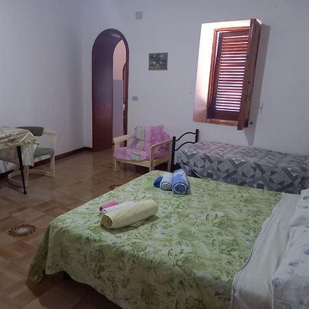 Appartement Casa Garibaldi à Leni Chambre photo