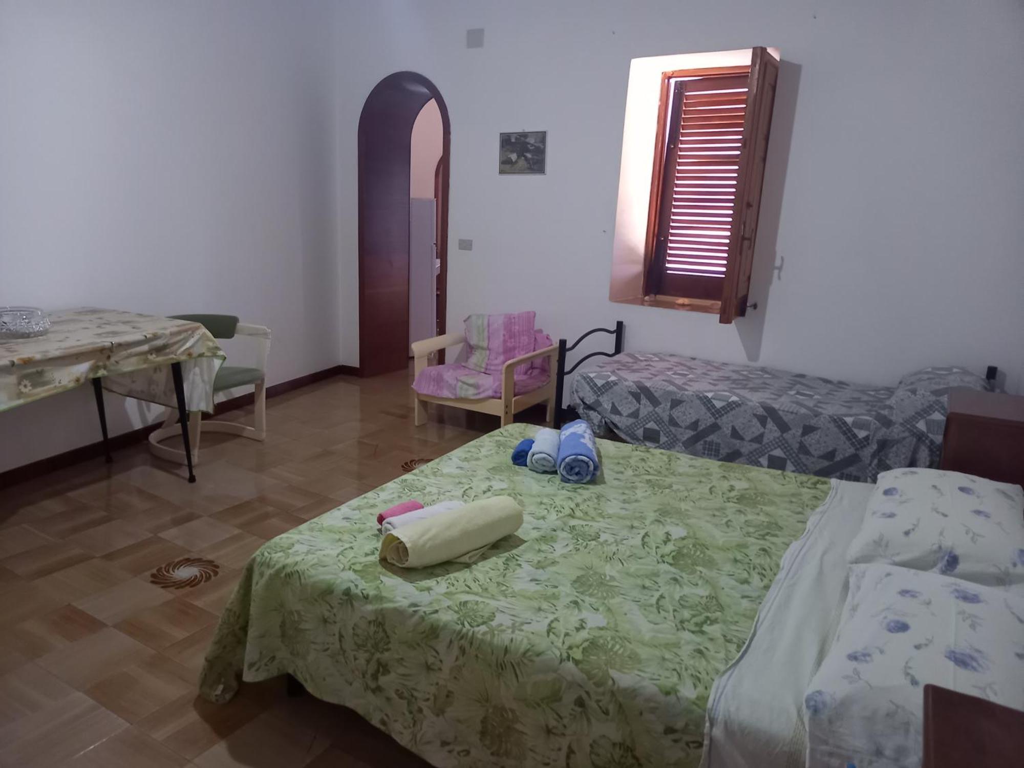 Appartement Casa Garibaldi à Leni Chambre photo